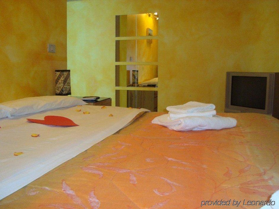 Residence Le Corniole Arezzo Ruang foto