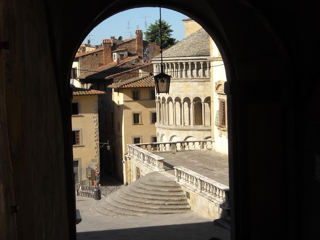 Residence Le Corniole Arezzo Bagian luar foto